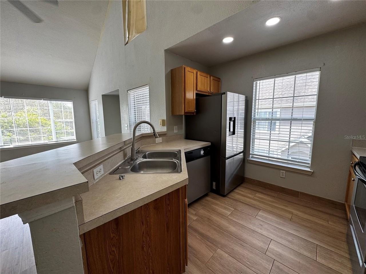 9141 Lee Vista Blvd #307 - Photo 7 of 30