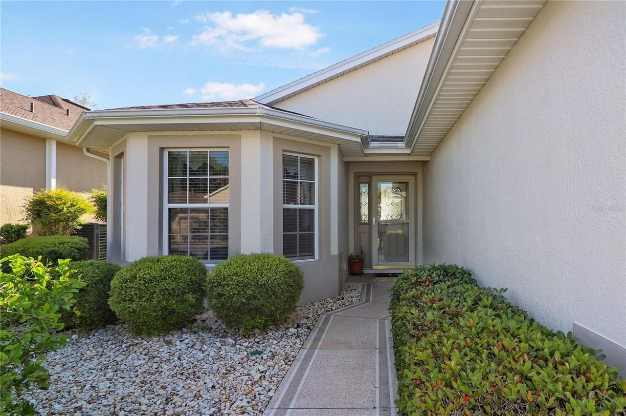 20846 Queen Alexandra Dr - Photo 2 of 48