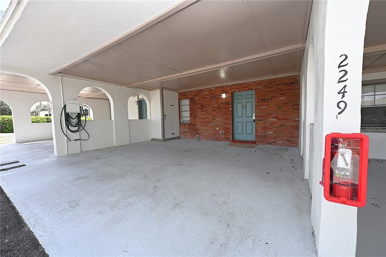 2249 9th St Se - Photo 2 of 40