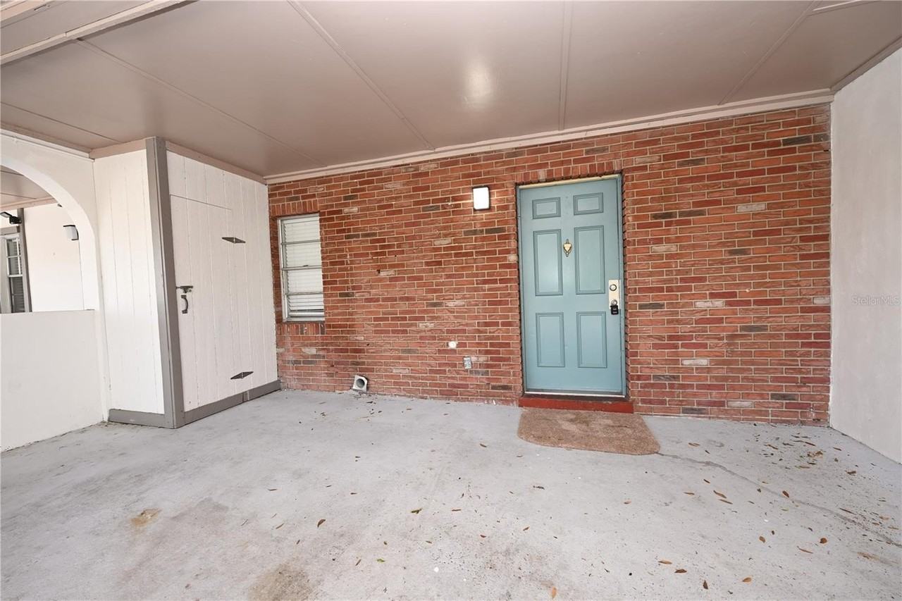 2249 9th St Se - Photo 3 of 40