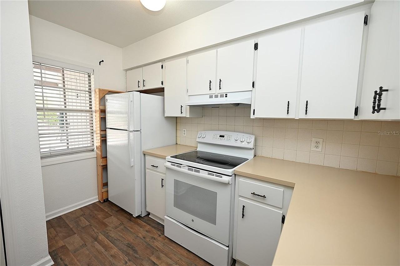 2249 9th St Se - Photo 5 of 40