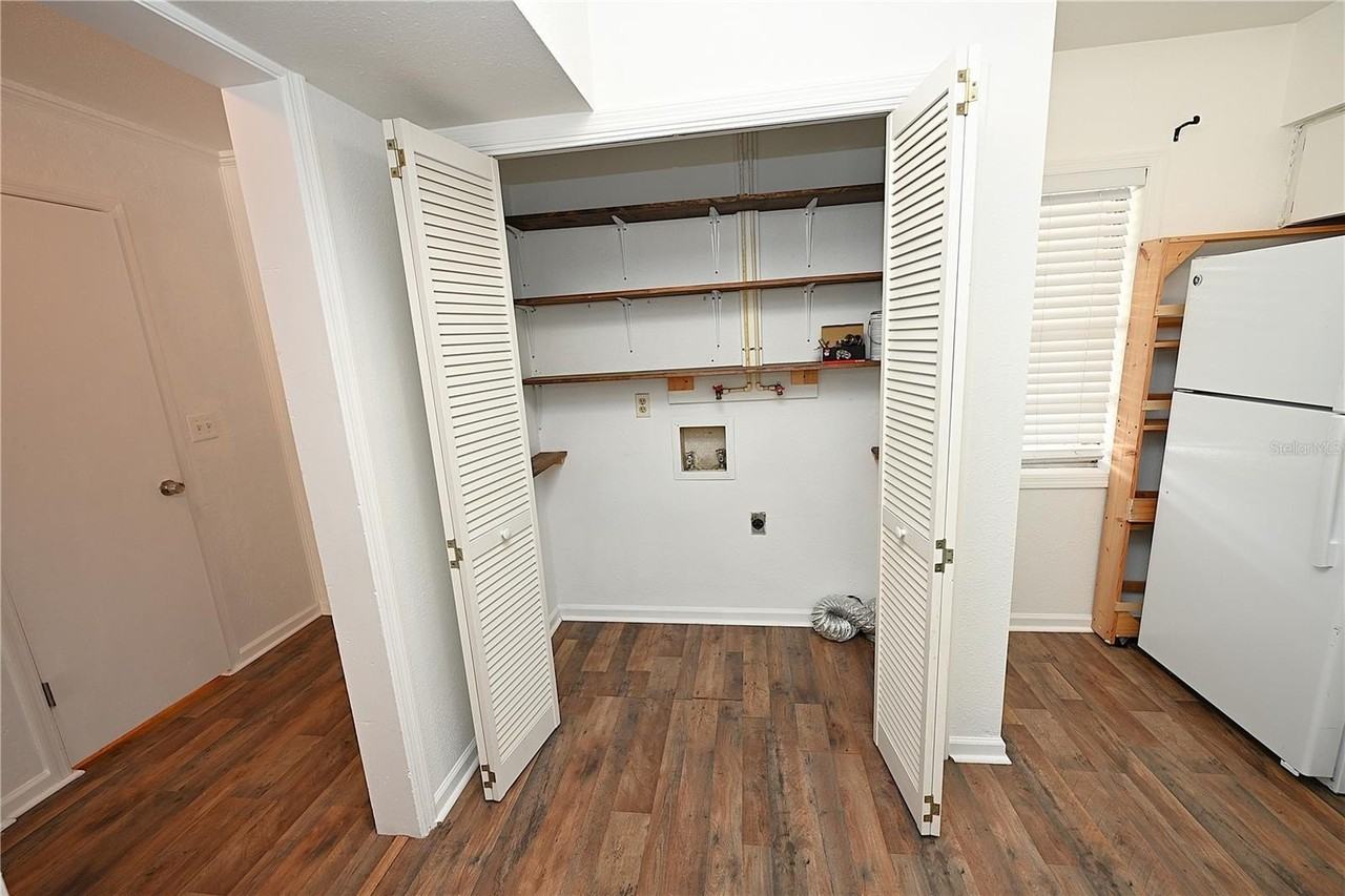 2249 9th St Se - Photo 7 of 40