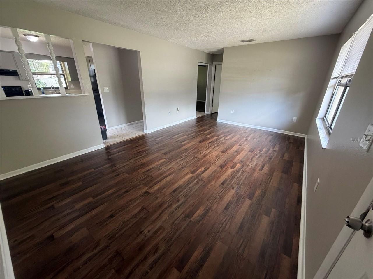 116 Shannon Dr - Photo 3 of 16