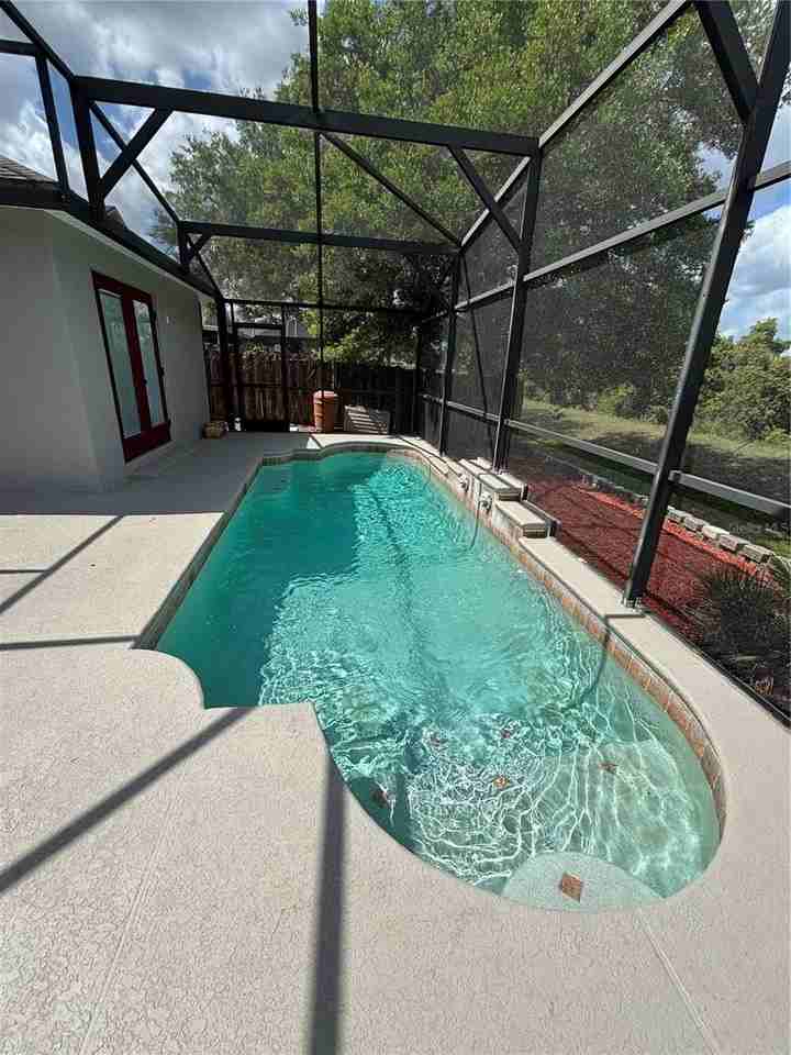 1063 Bluegrass Dr - Photo 2 of 27