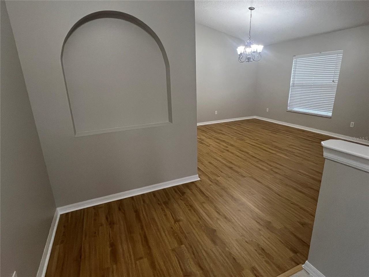 1063 Bluegrass Dr - Photo 4 of 27