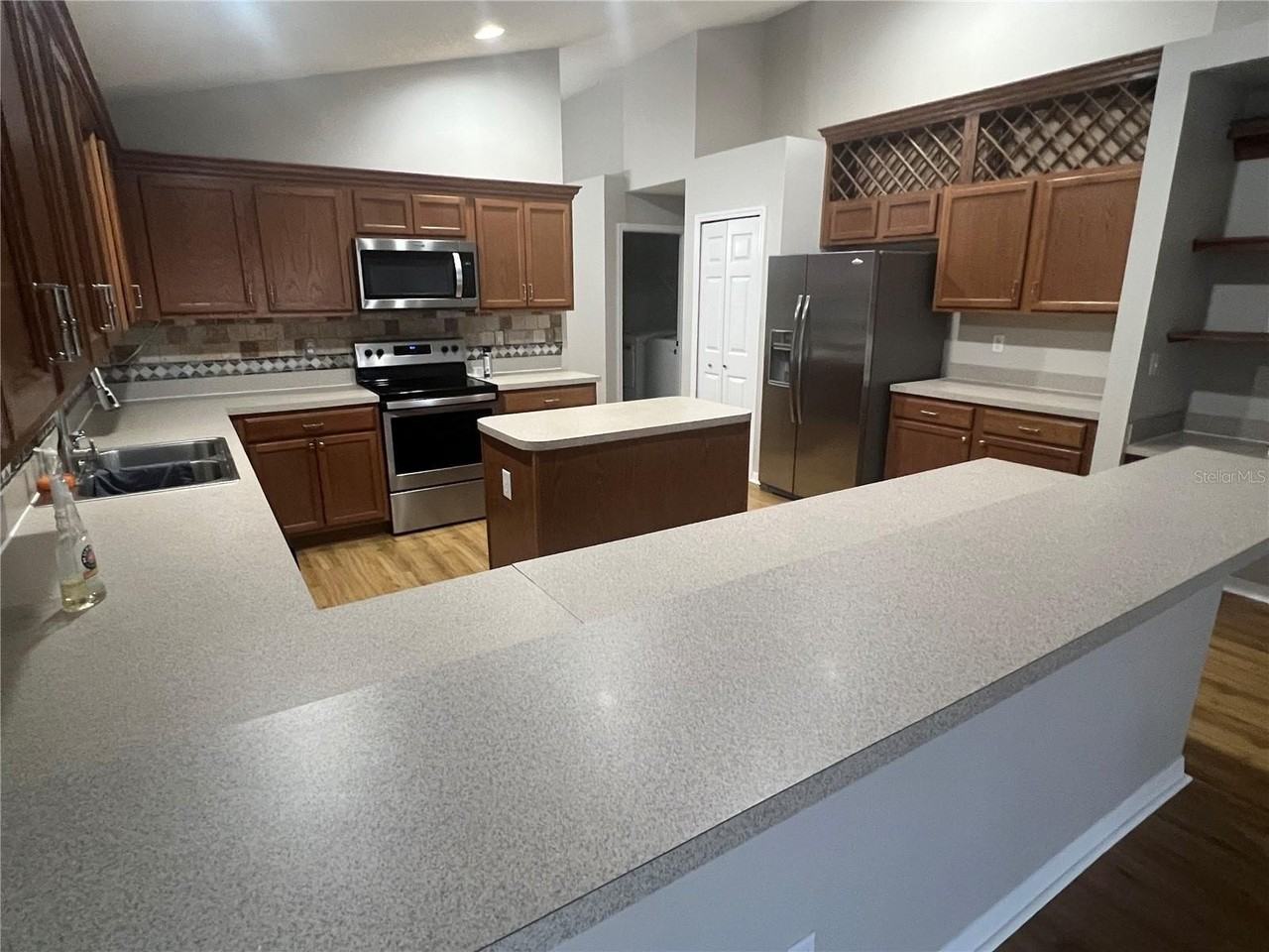 1063 Bluegrass Dr - Photo 6 of 27