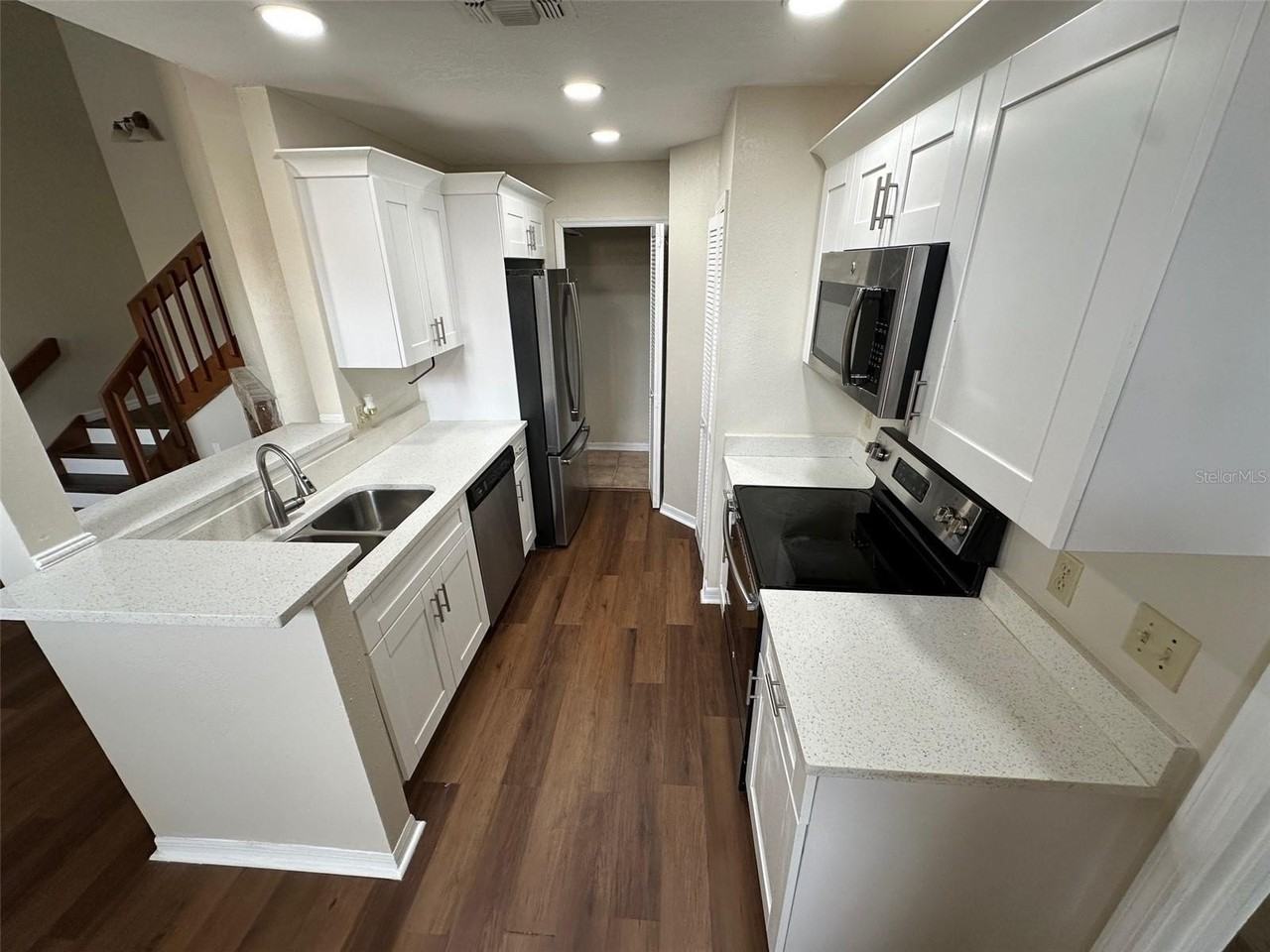 626 Cambridge Way #98 - Photo 6 of 15