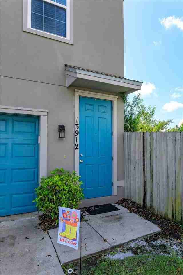 13912 Corrigan Ave - Photo 3 of 24