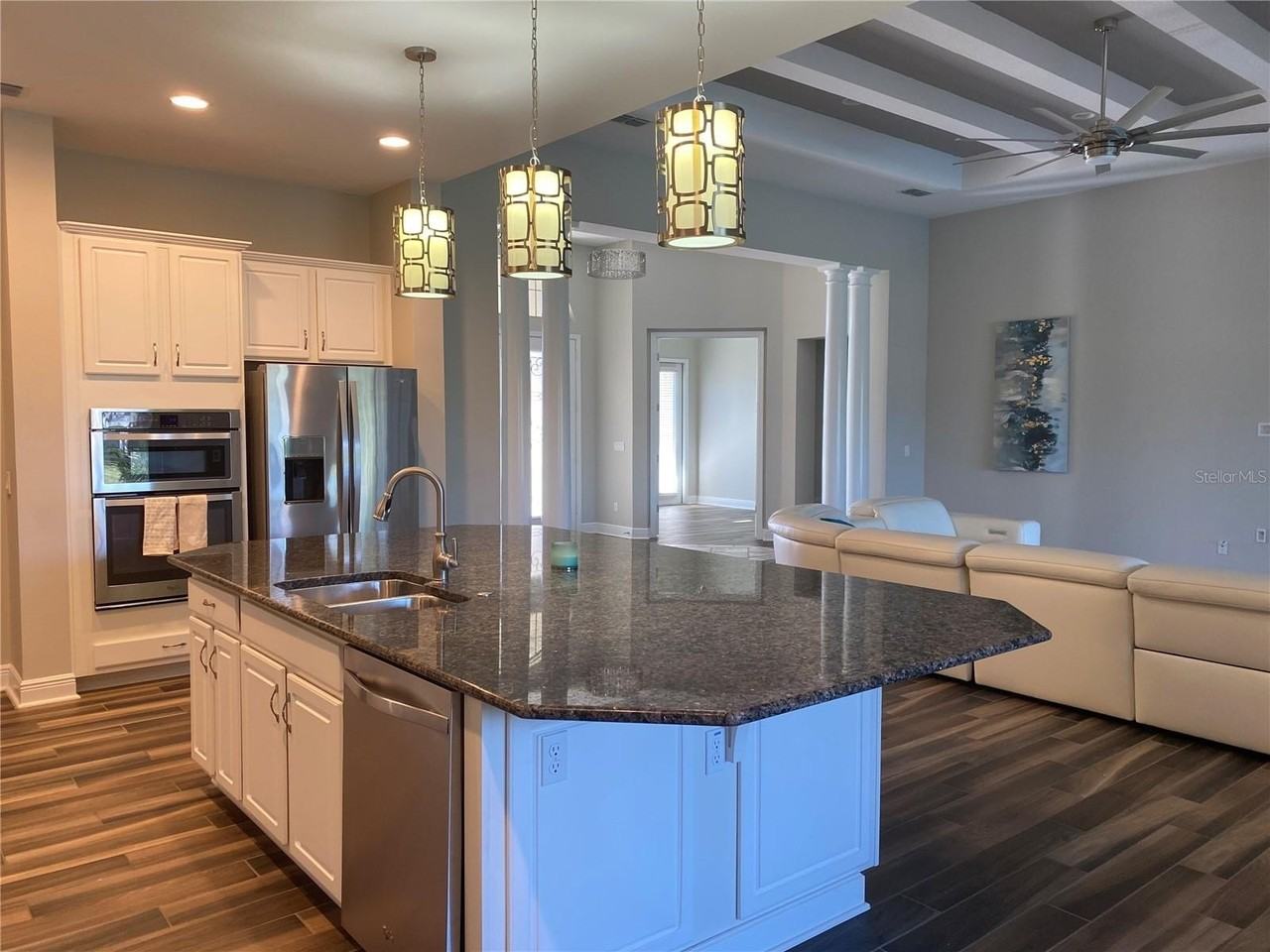 7849 Freestyle Ln - Photo 7 of 39