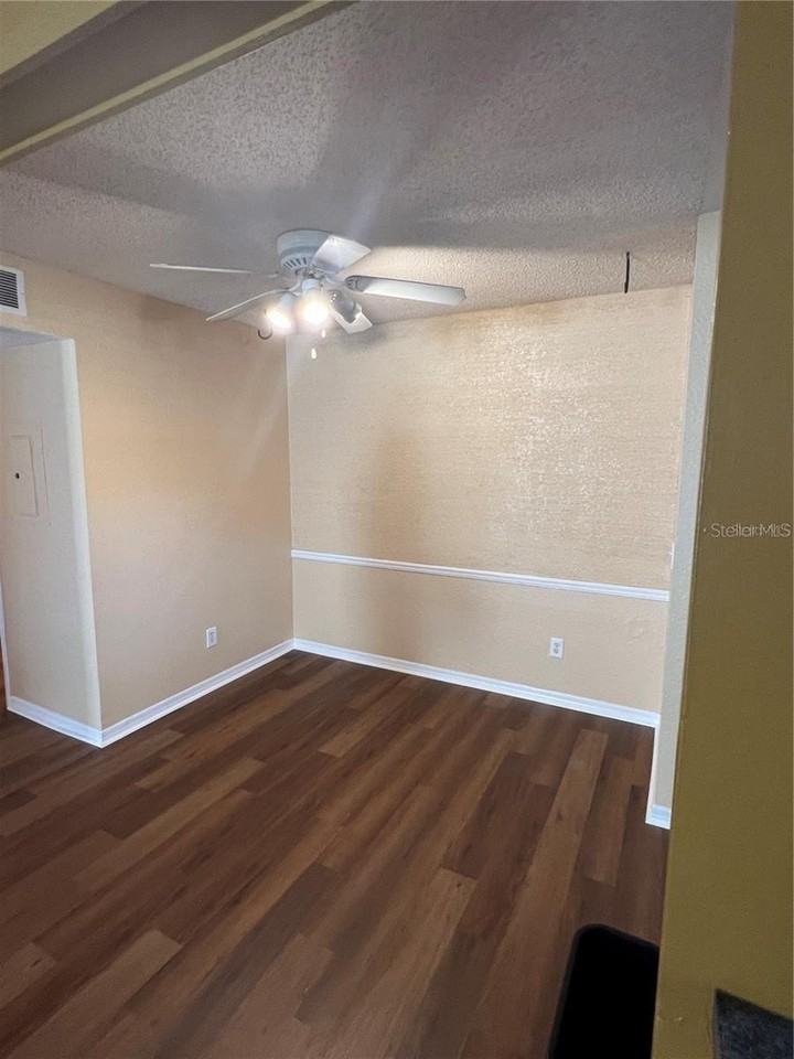 3032 Antique Oaks Cir #145 - Photo 7 of 17