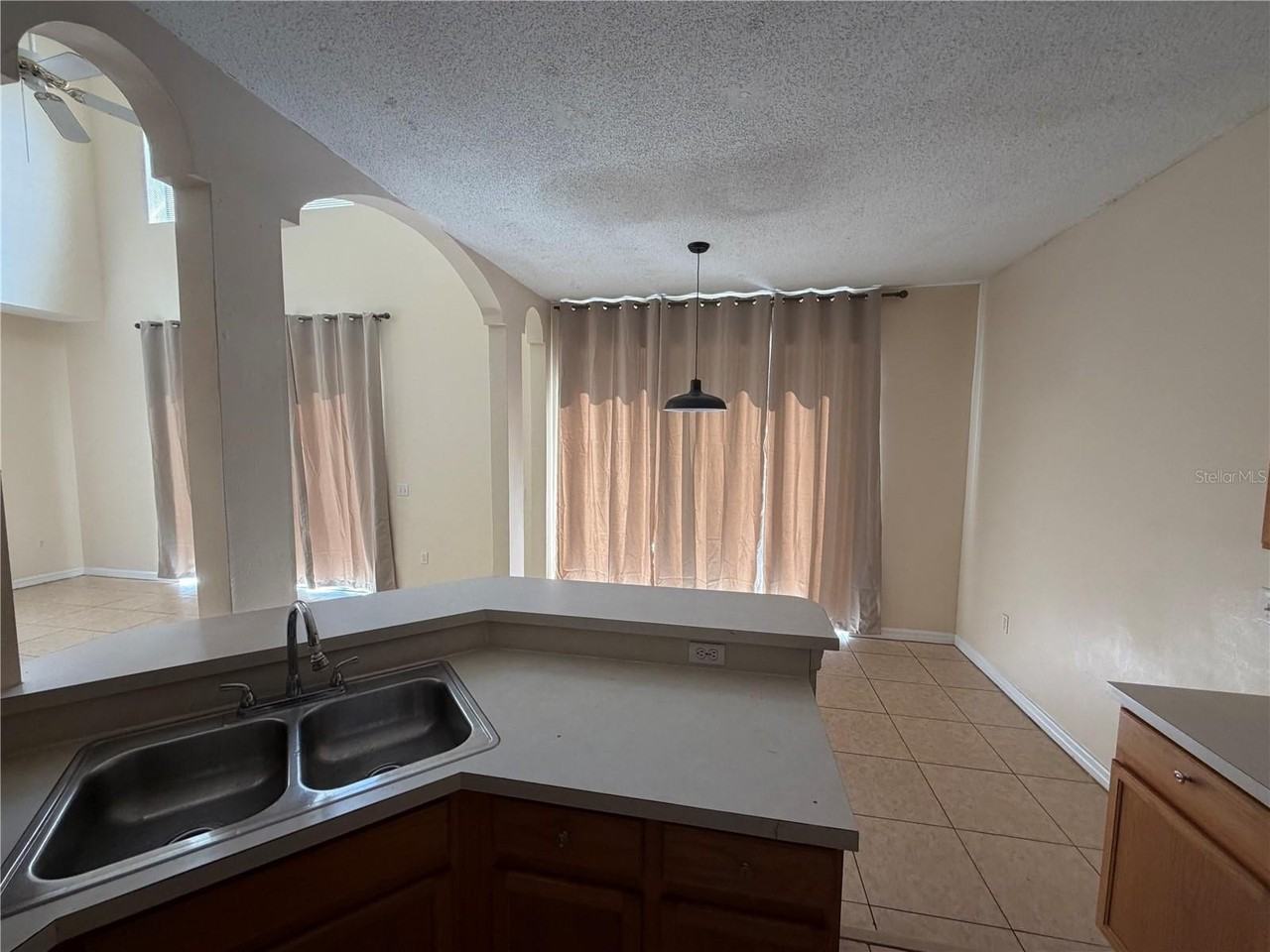 48 Cordona Dr - Photo 4 of 47