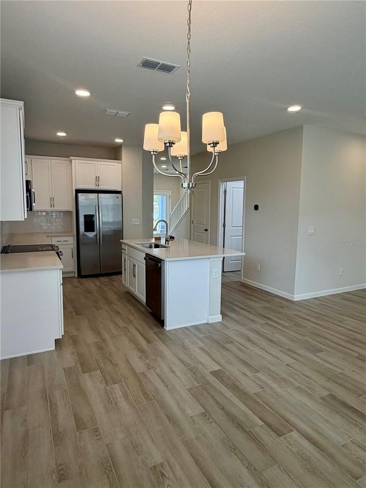 5222 Center Lake Ranch Blvd - Photo 4 of 25