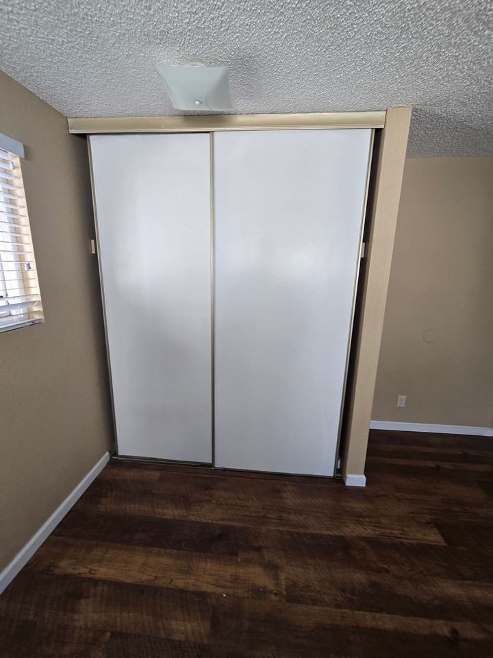 1715 Center Ave #10 - Photo 4 of 18