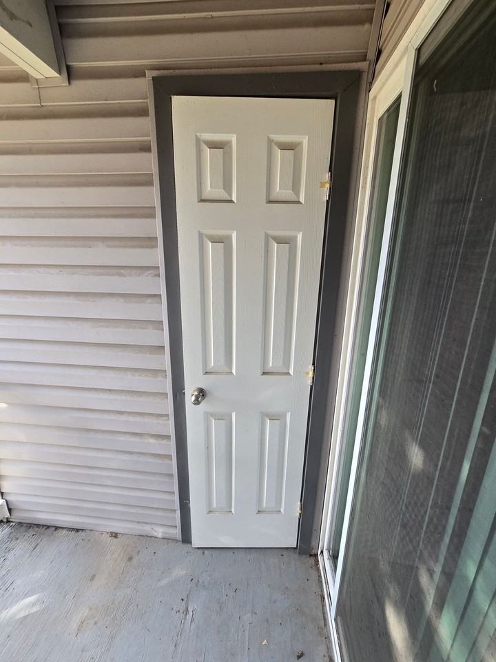 1715 Center Ave #10 - Photo 5 of 18