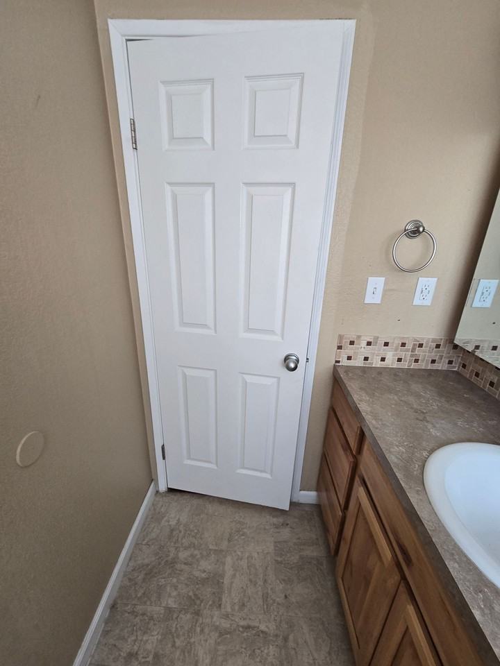 1715 Center Ave #10 - Photo 7 of 18