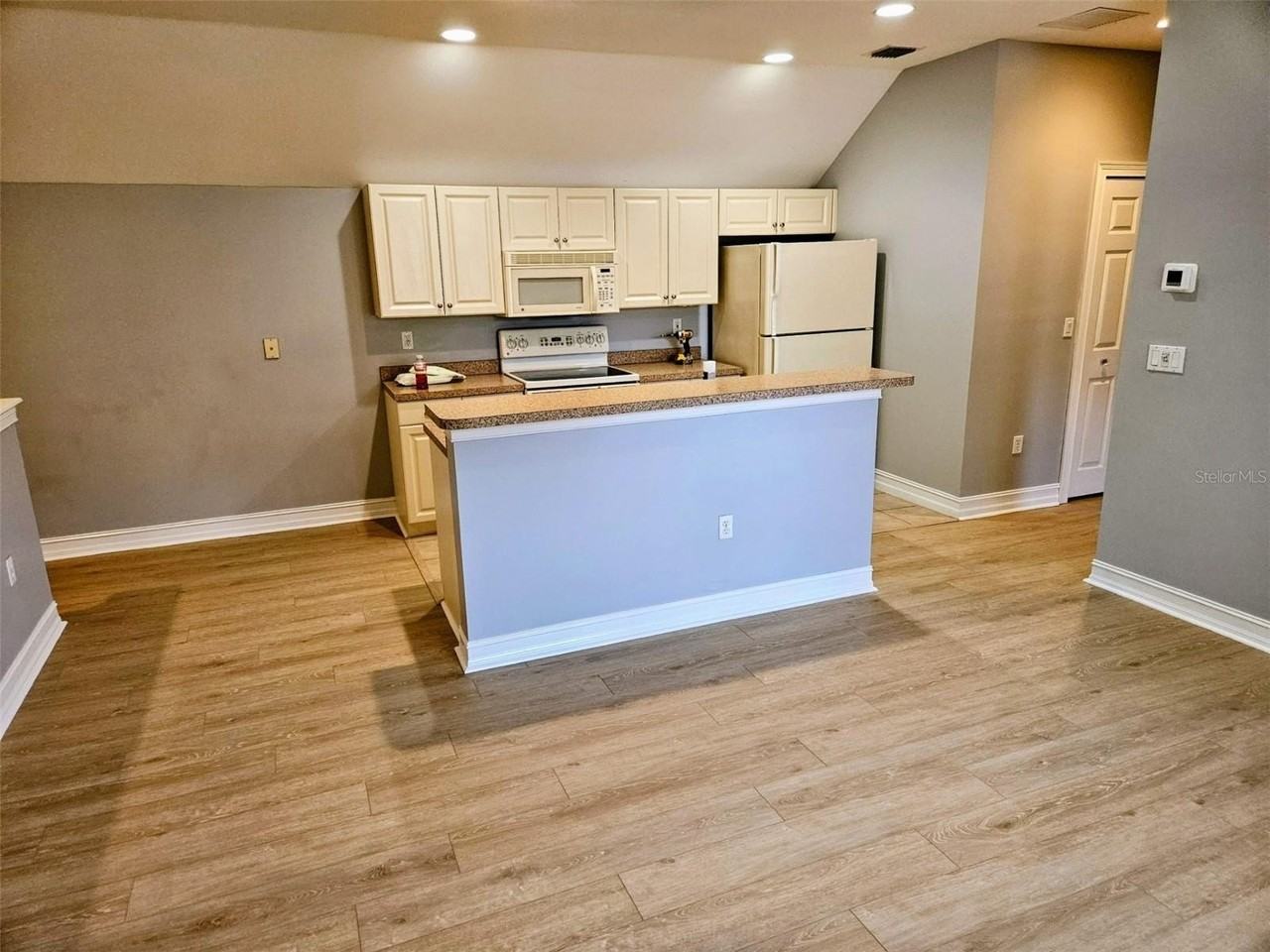 1421B Stickley Ave - Photo 4 of 7