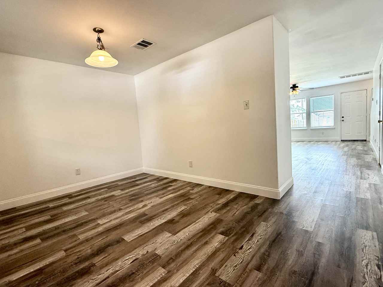 529 W Metcalfe St #1 - Photo 6 of 35