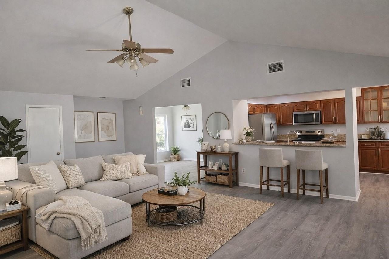 16007 Pennington Rd - Photo 2 of 6