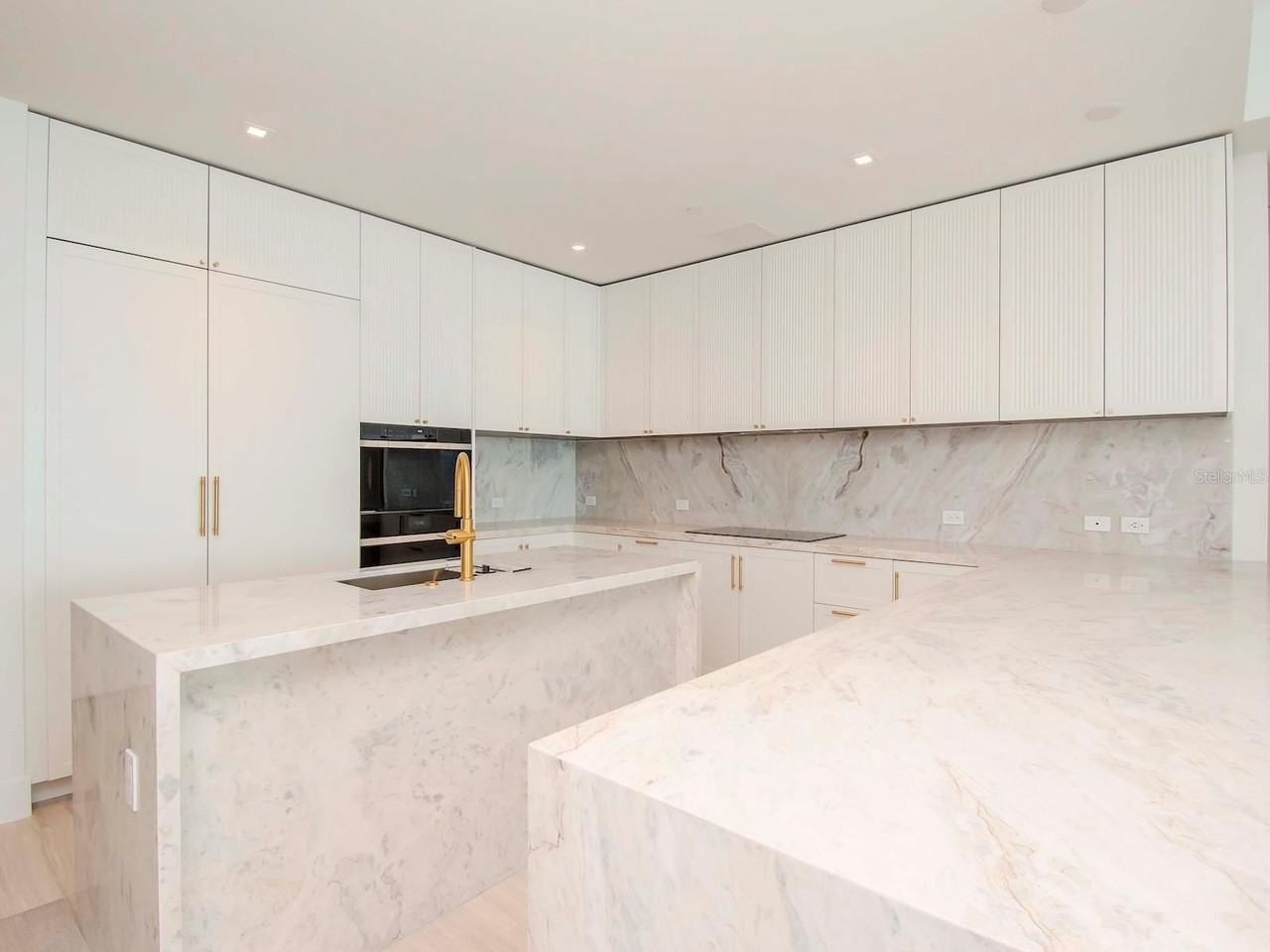 3101 BAYSHORE BLVD STREET #1102 - Photo 7 of 50