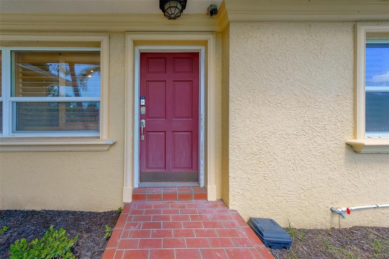 315 82nd Ave - Photo 4 of 50