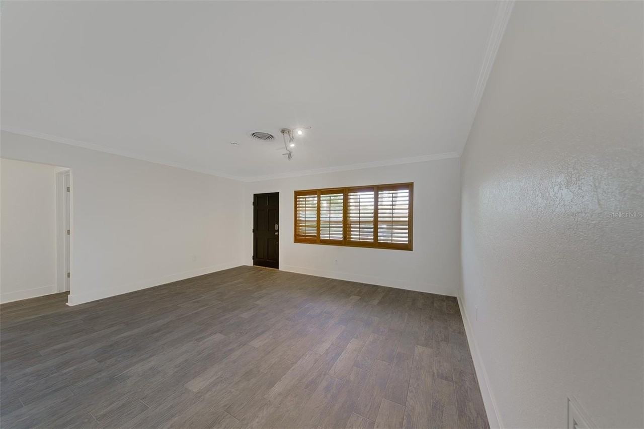 315 82nd Ave - Photo 7 of 50