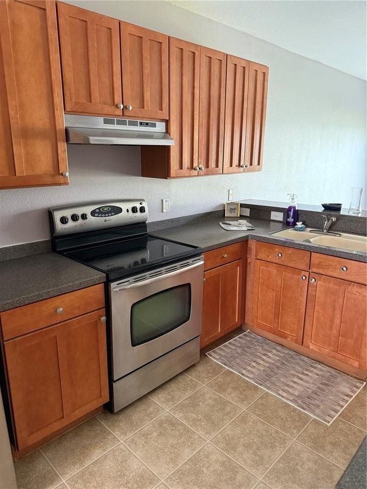 16344 Swan View Cir - Photo 2 of 14