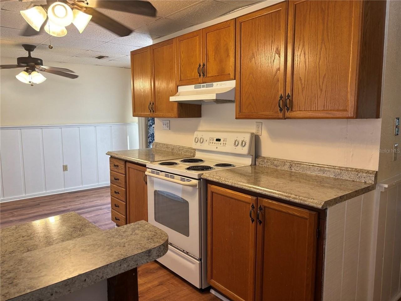 128 2nd Ave Sw - Photo 7 of 32