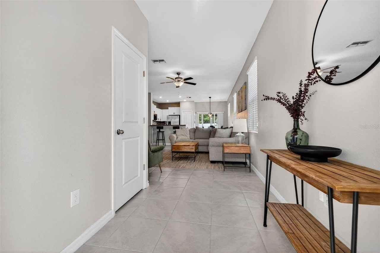 10432 Shady Preserve Dr - Photo 2 of 35