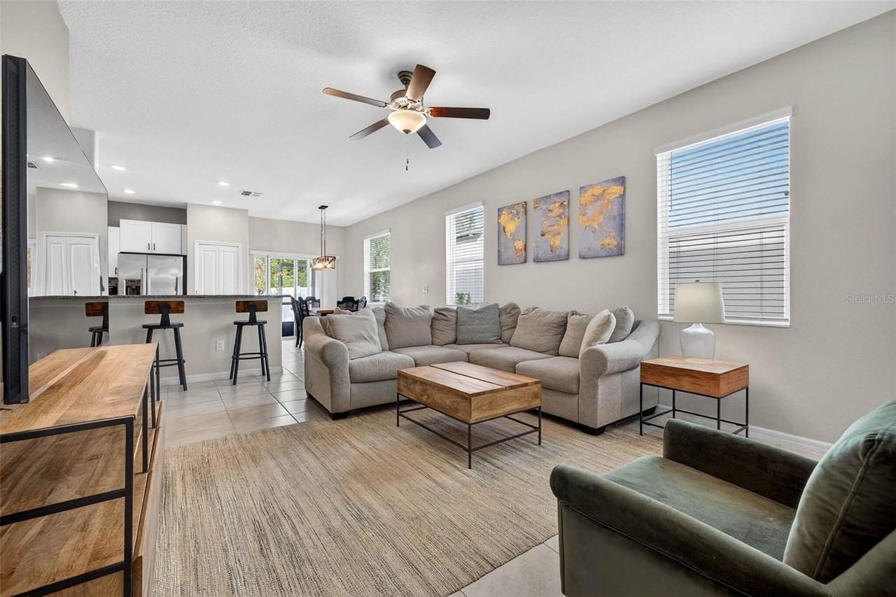 10432 Shady Preserve Dr - Photo 6 of 35