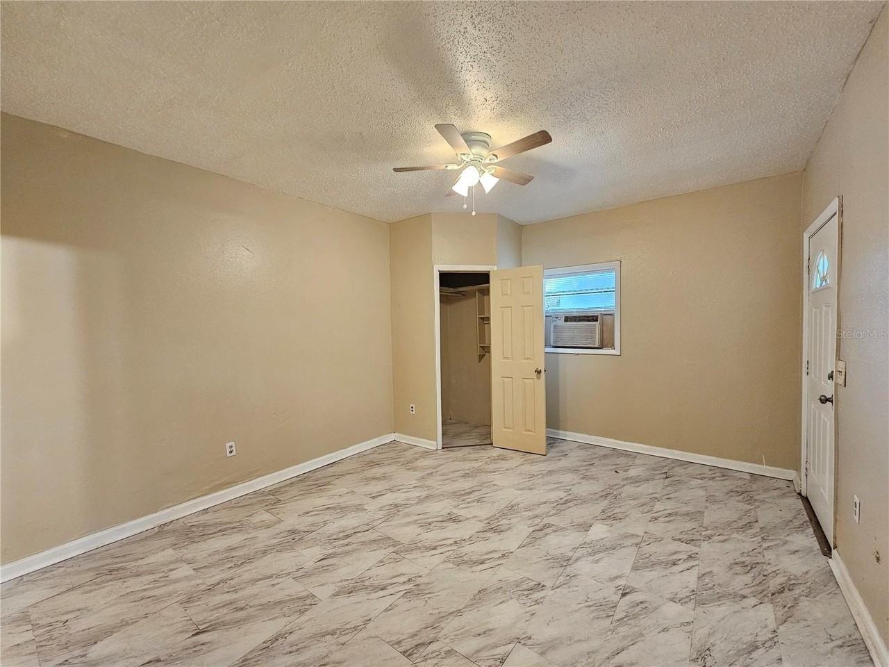 1504 E 99th Ave #C - Photo 5 of 9