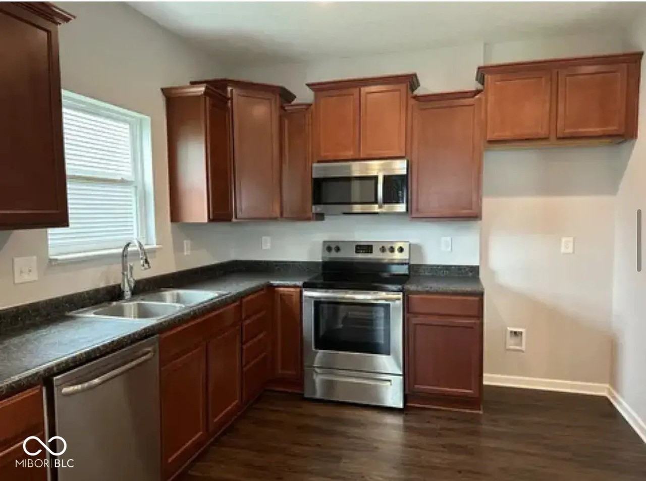 2441 Shadowbrook Trce - Photo 6 of 12