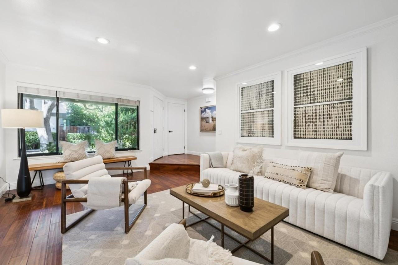 646 S Ahwanee Ter - Photo 6 of 40