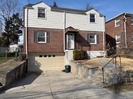 featured image of 14 Chamberlain Ave Unit 1