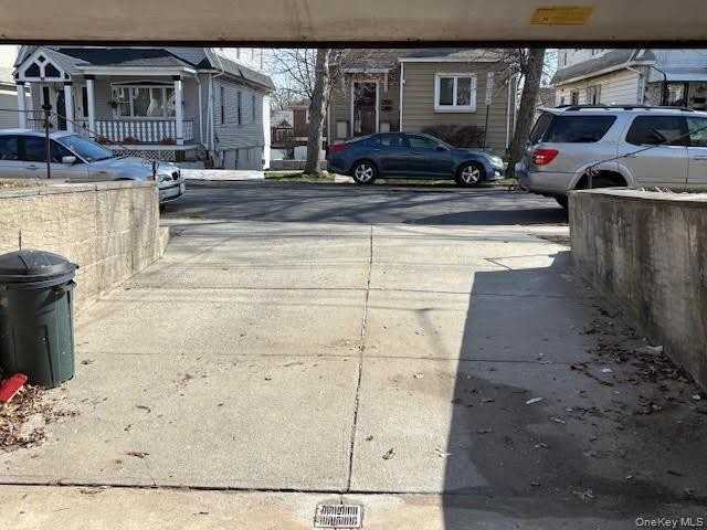 14 Chamberlain Ave Unit 1 - Photo 2 of 17