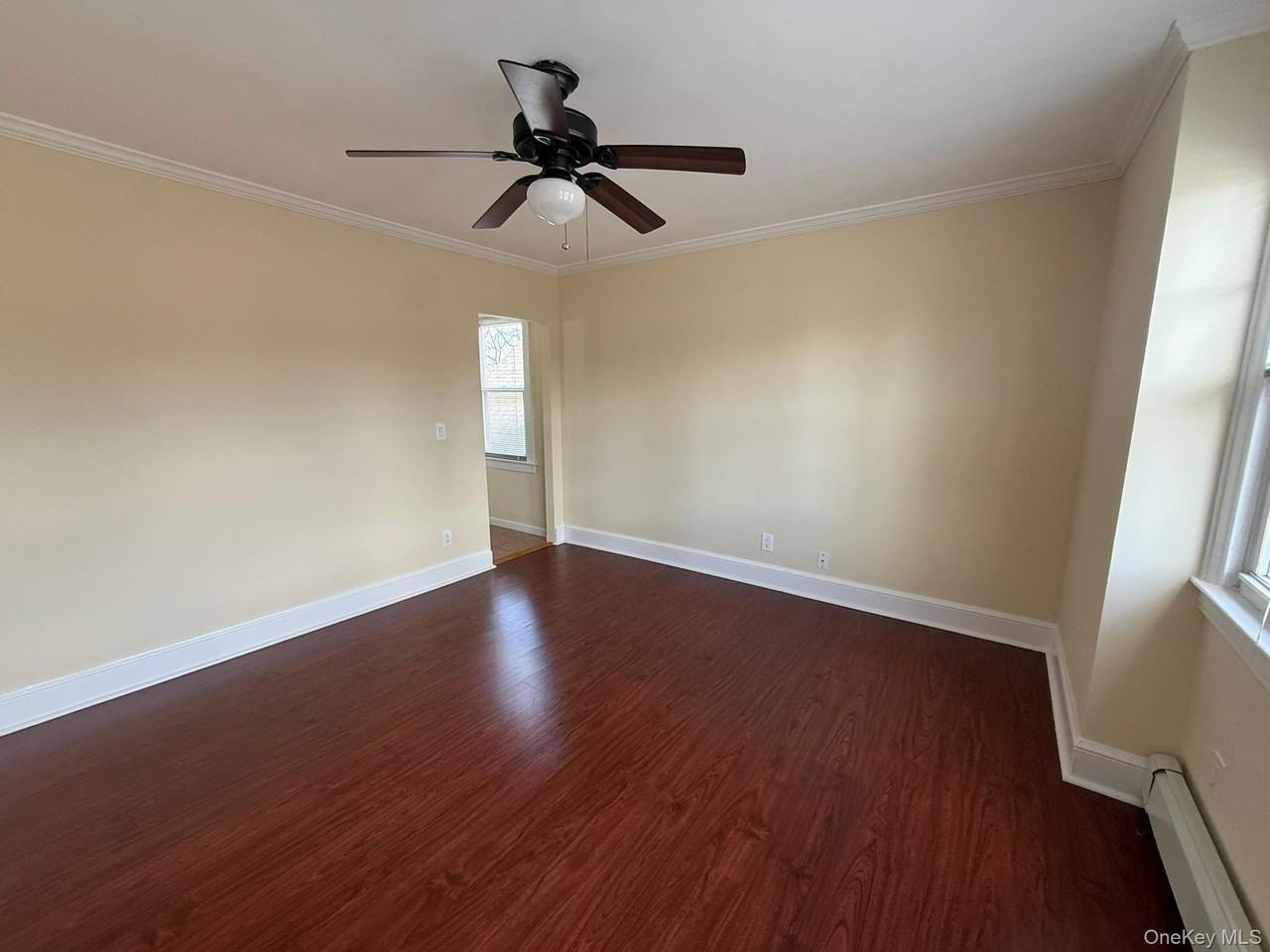 3016 154th St - Photo 3 of 15