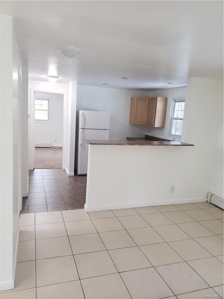 51 Hillandale Ave Unit 2 - Photo 5 of 21