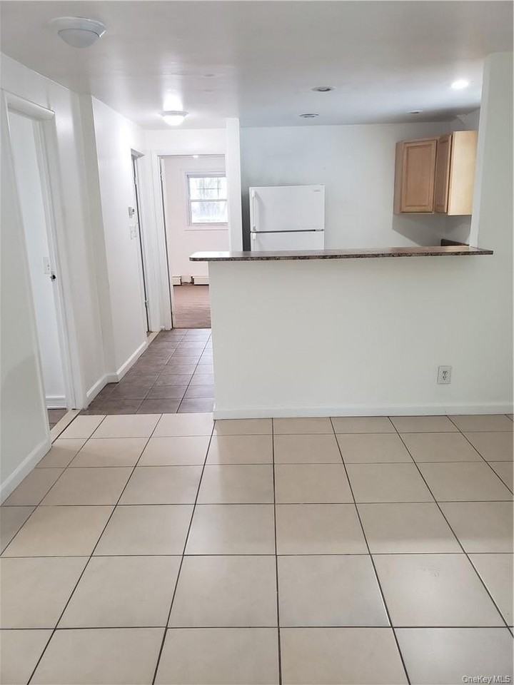 51 Hillandale Ave Unit 2 - Photo 6 of 21