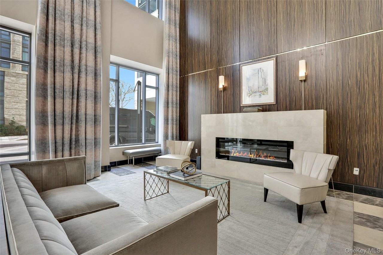 10 City Pl Apt 28f - Photo 2 of 23