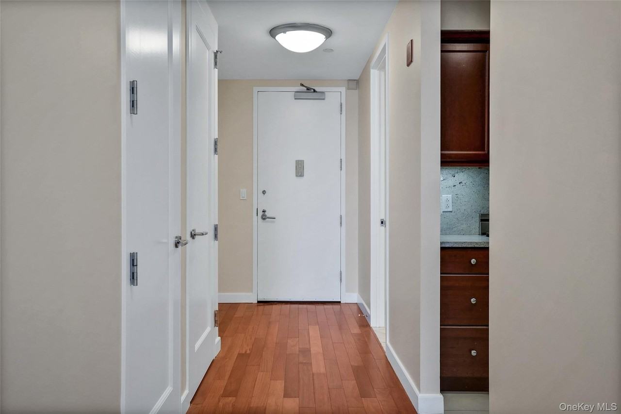 10 City Pl Apt 28f - Photo 3 of 23