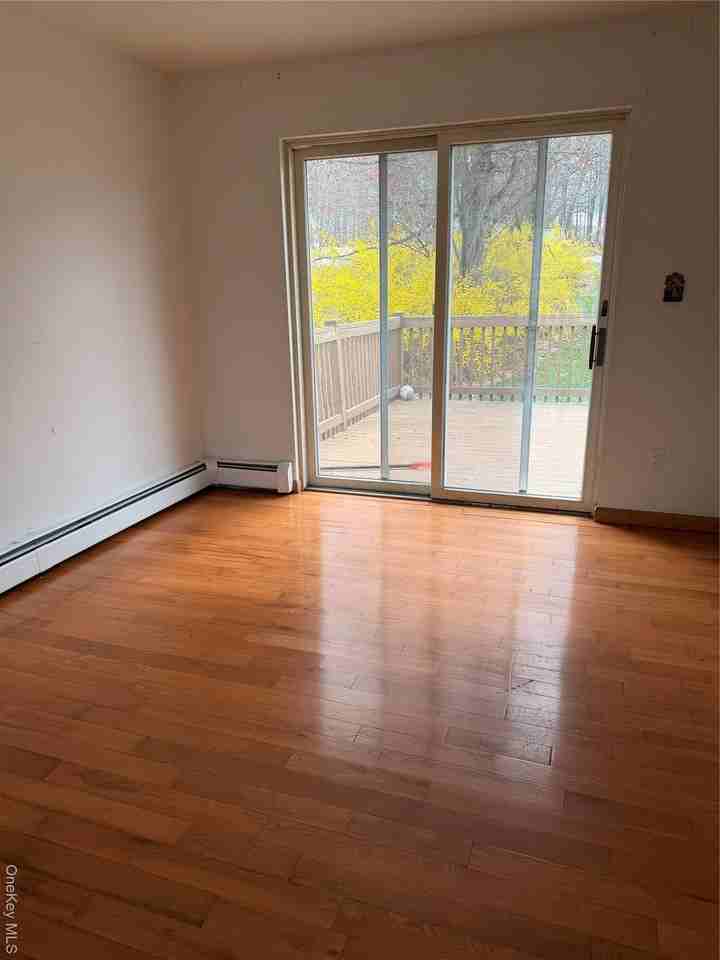 9 Willard Pl - Photo 3 of 15