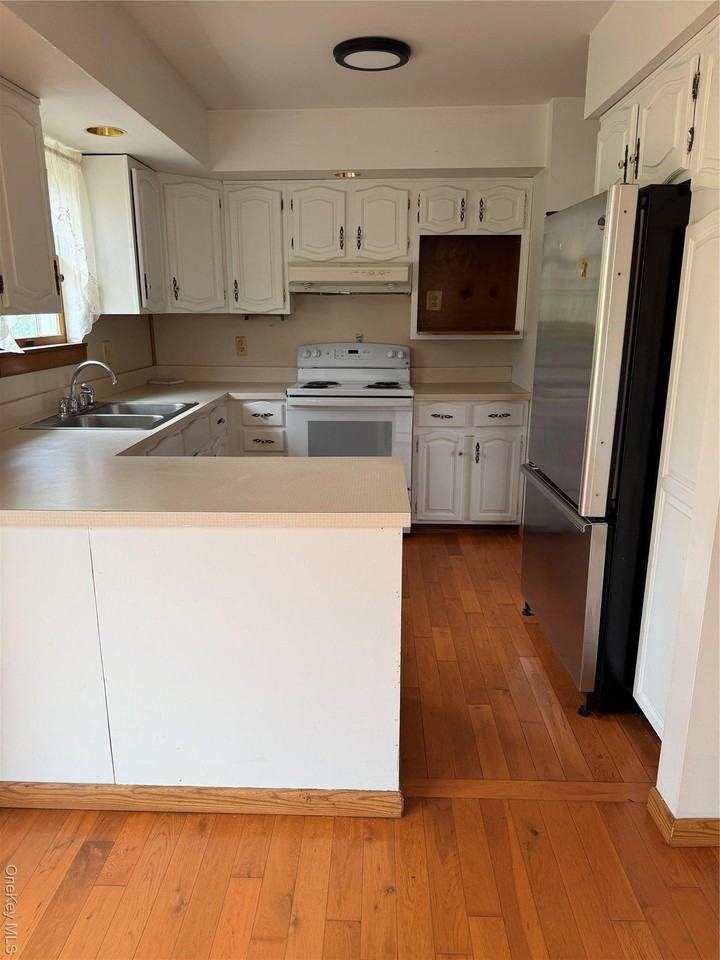 9 Willard Pl - Photo 4 of 15