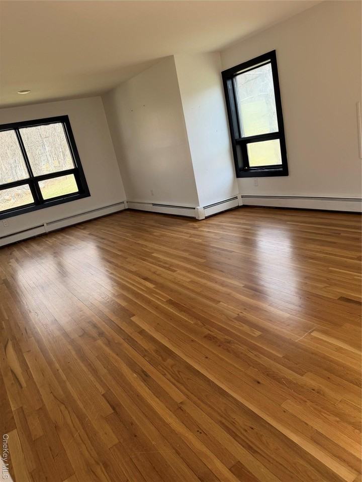 40 Felter Hill Rd - Photo 4 of 14