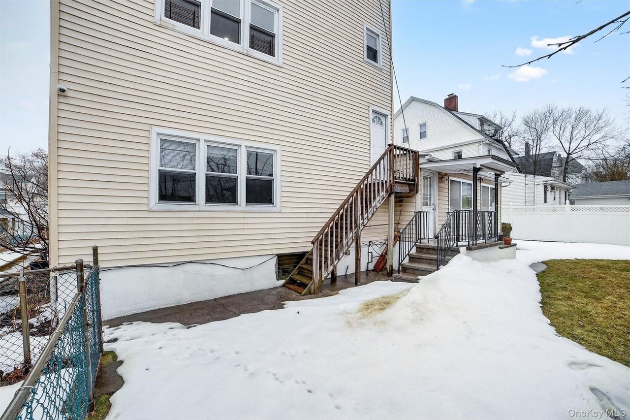 4 Amackassin Ter Apt 1 - Photo 5 of 6