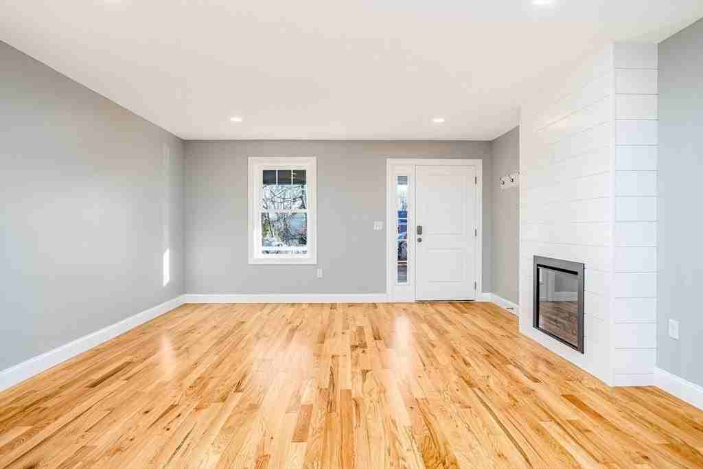 31 Milton St Unit 1 - Photo 7 of 37