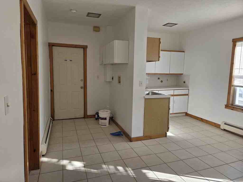 5 Massasoit Rd Apt 3 - Photo 4 of 7