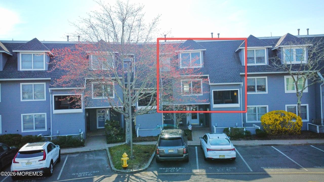 210 Spinnakers Cv - Photo 5 of 47