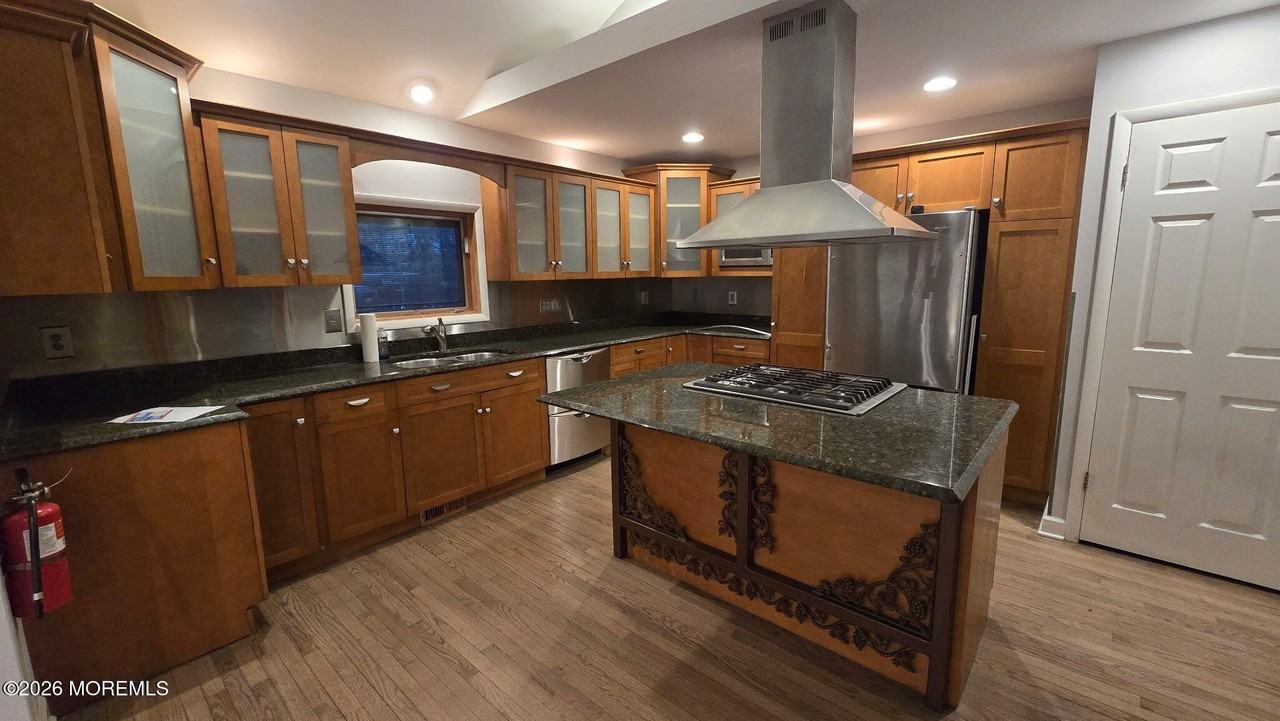 3204 Fairmont Ave - Photo 5 of 10