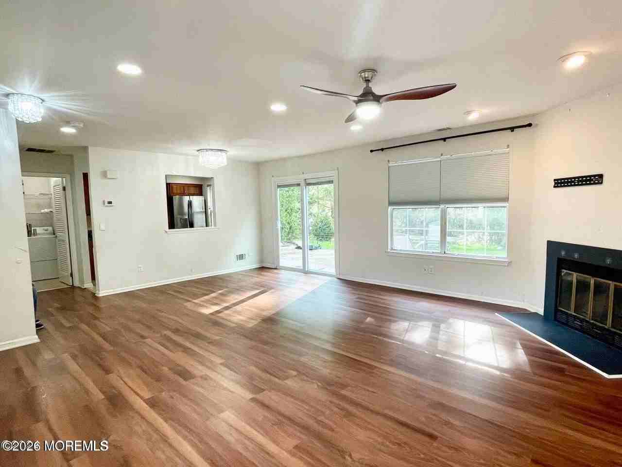 21 Evergreen Dr - Photo 6 of 30