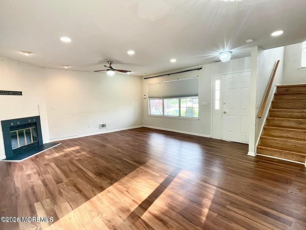 21 Evergreen Dr - Photo 7 of 30