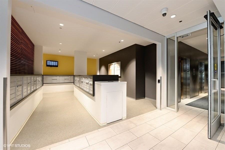 235 W Van Buren St Unit 3714 - Photo 5 of 27